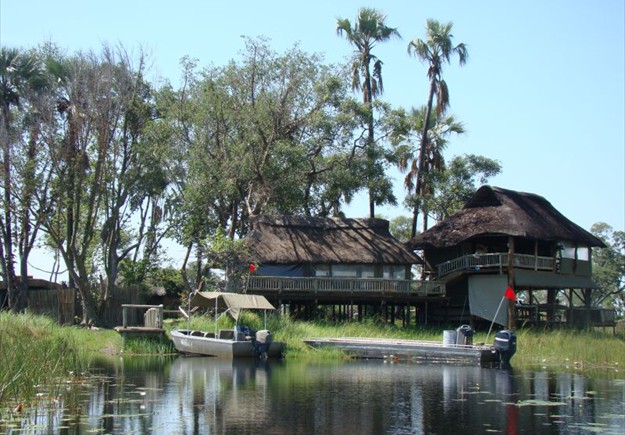 Boats at Gunns Camp