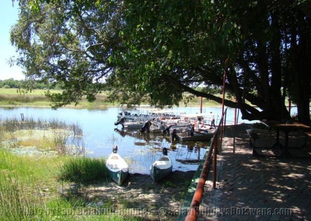 Boat Station Island Safari Lodge